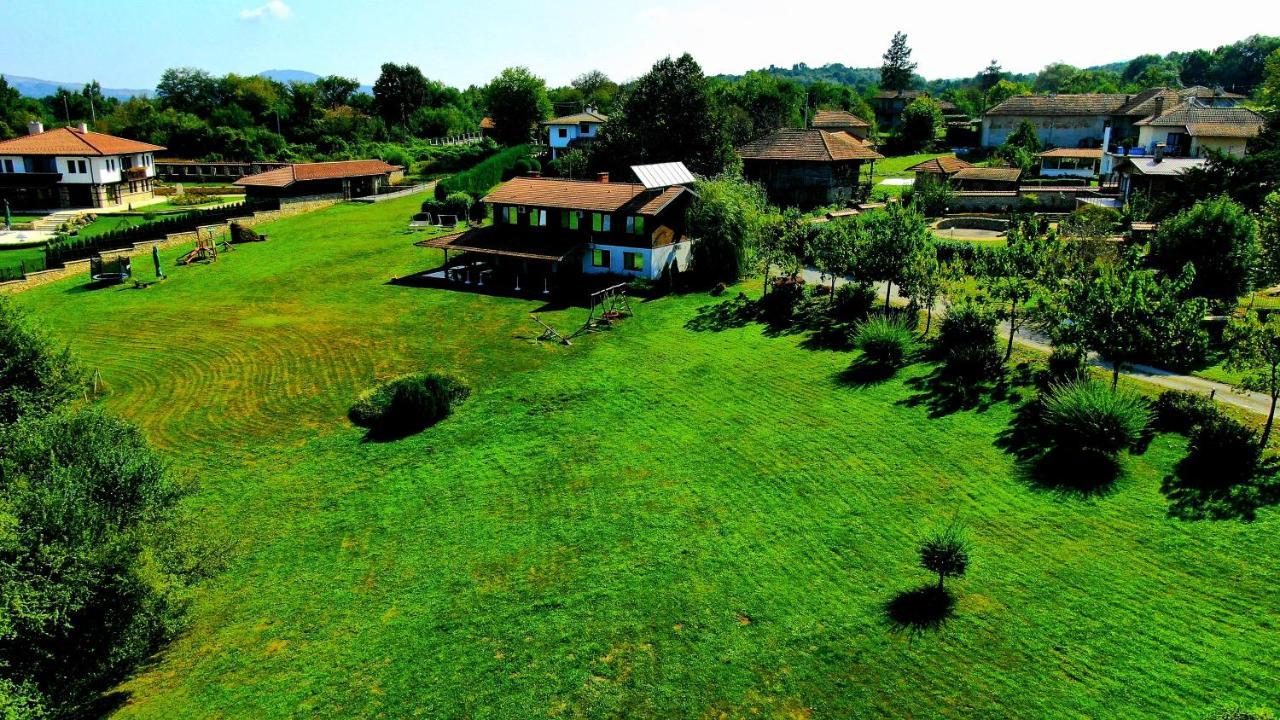 Отель Complex Pristan In The Mountain Shilkovtsi Экстерьер фото