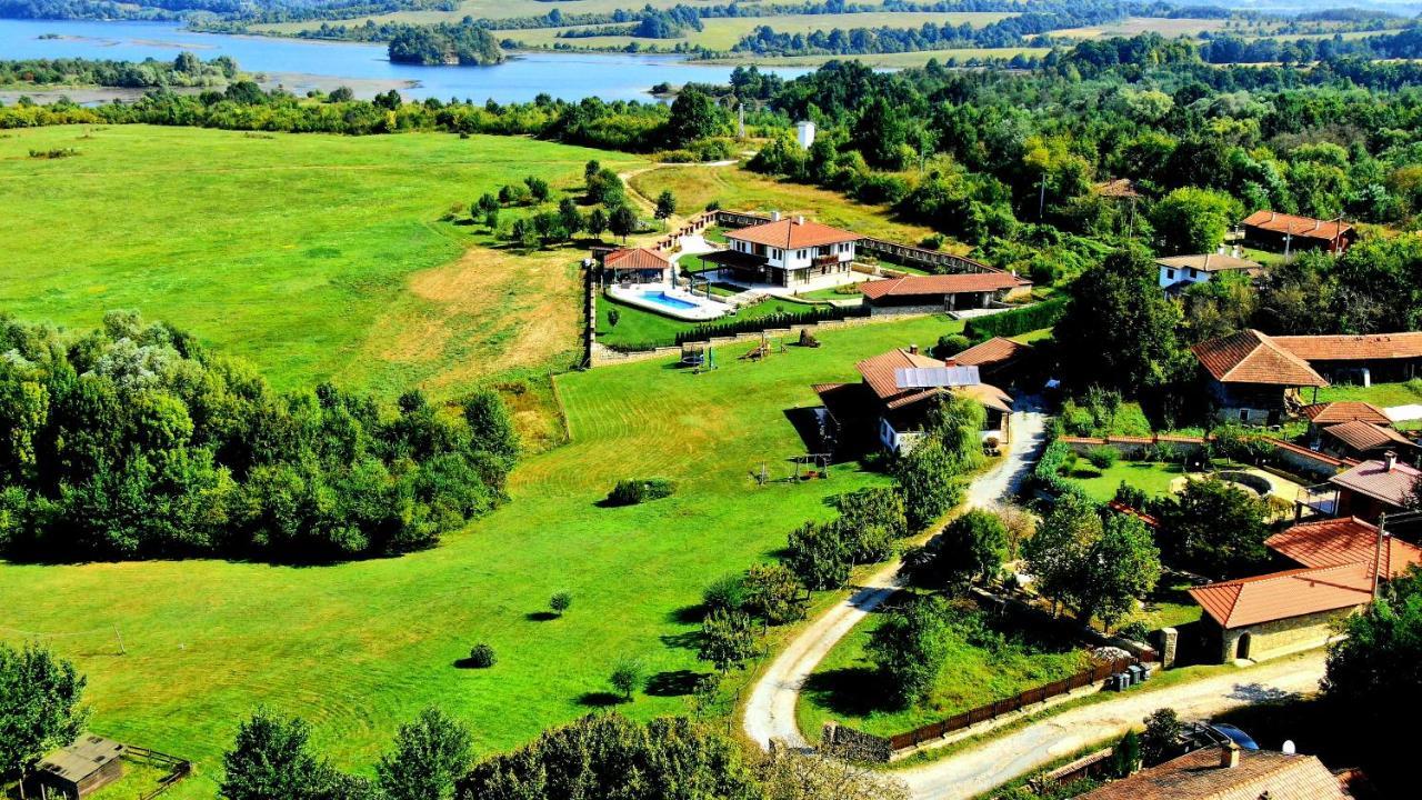 Отель Complex Pristan In The Mountain Shilkovtsi Экстерьер фото