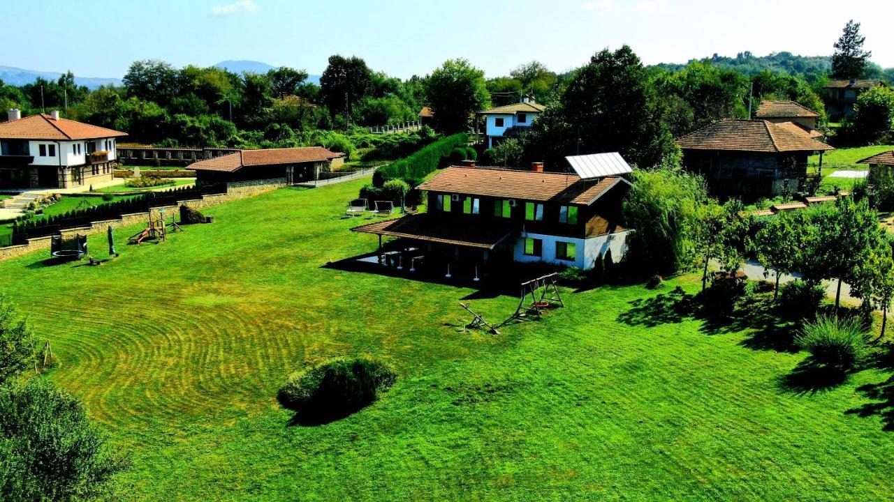 Отель Complex Pristan In The Mountain Shilkovtsi Экстерьер фото