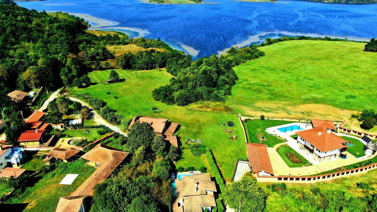 Отель Complex Pristan In The Mountain Shilkovtsi Экстерьер фото