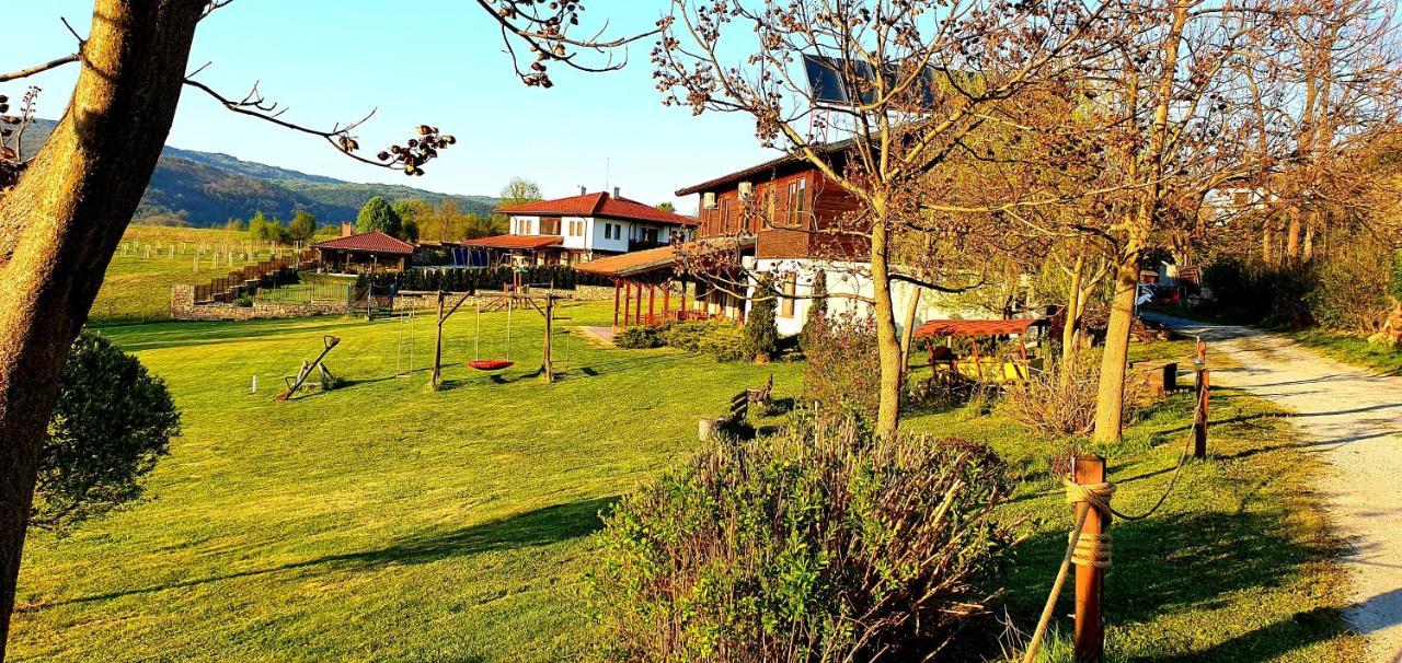 Отель Complex Pristan In The Mountain Shilkovtsi Экстерьер фото