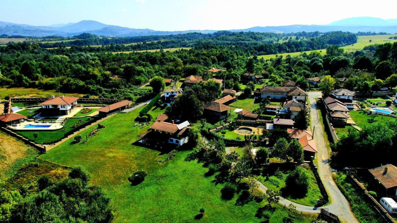 Отель Complex Pristan In The Mountain Shilkovtsi Экстерьер фото