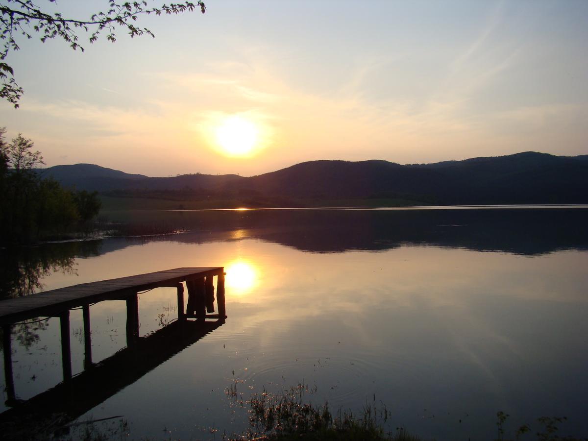 Отель Complex Pristan In The Mountain Shilkovtsi Экстерьер фото